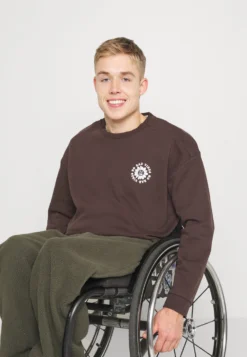 YOURTURN Unisex - Sweatshirt - Dark Brown -Yourturn Soldes Magasin 089cd290a1504c09914d659c402370b4 scaled