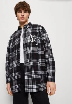 YOURTURN Unisex - Chemisier - White/Black -Yourturn Soldes Magasin 18e30a9a4fba4a42af17453c1dc89feb scaled