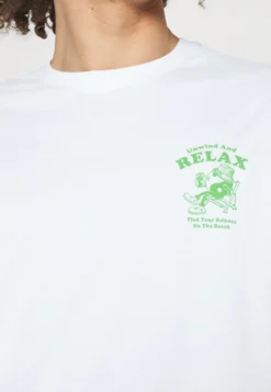 YOURTURN Unisex - T-Shirt Imprimé - White 9 YOURTURN Unisex - T-Shirt Imprimé - White -Yourturn Soldes Magasin 30656950444e41168b24f393504dc543 scaled