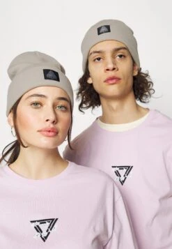 YOURTURN Wincent Weiss Unisex - Bonnet - Beige -Yourturn Soldes Magasin 360984bddf064858be2237155598c352 scaled