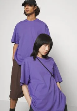 YOURTURN Unisex - T-Shirt Imprimé - Purple -Yourturn Soldes Magasin 370218723146441d83987dbdea45631e scaled