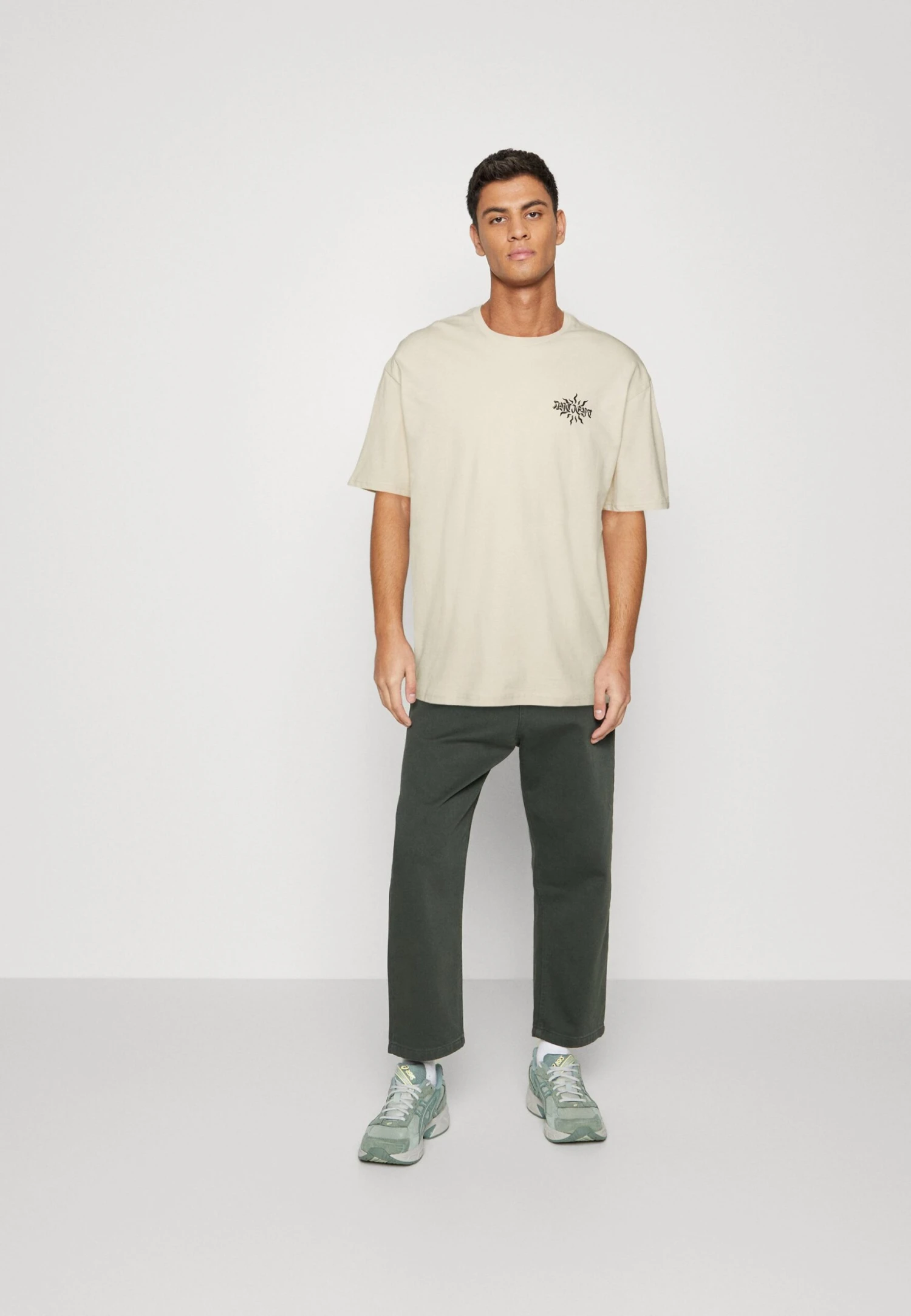 YOURTURN Unisex - T-Shirt Imprimé - Off White 2 YOURTURN Unisex - T-Shirt Imprimé - Off White – Image 2