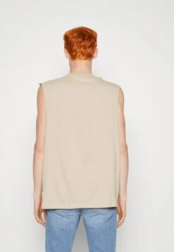 YOURTURN Unisex 2 Pack - Débardeur - Beige/Dark Blue -Yourturn Soldes Magasin 4f0d8b5fdd7947bbb5fbcf527ac8c441 scaled