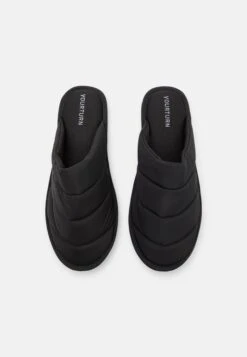 YOURTURN Unisex - Chaussons - Black 9 YOURTURN Unisex - Chaussons - Black -Yourturn Soldes Magasin 4f380d71741b43a1b66ed75a3164cc8e scaled