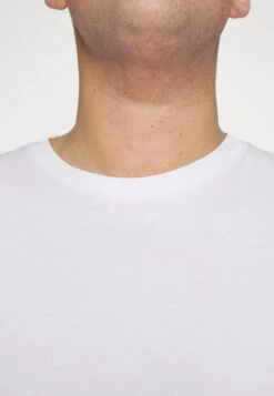 YOURTURN Unisex 3 Pack - T-Shirt Basique - White/Lilac/Black 25 YOURTURN Unisex 3 Pack - T-Shirt Basique - White/Lilac/Black -Yourturn Soldes Magasin 56bd1fb19d4640049ae231b62b69ecce scaled