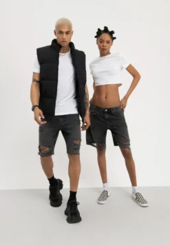 YOURTURN Unisex - Short En Jean - Black -Yourturn Soldes Magasin 5eb3185014a1433c9ba9d43c86068a9c scaled