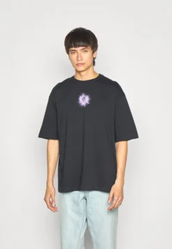 YOURTURN Unisex - T-Shirt Imprimé - Black -Yourturn Soldes Magasin 678b27720533451280b7d2e9f98d9dfa scaled