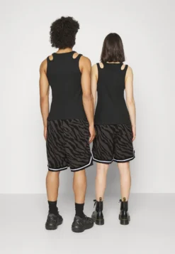 YOURTURN Unisex - Short - Dark Grey -Yourturn Soldes Magasin 7cf7f055a6da413c91b1c8227bcb8b97 scaled