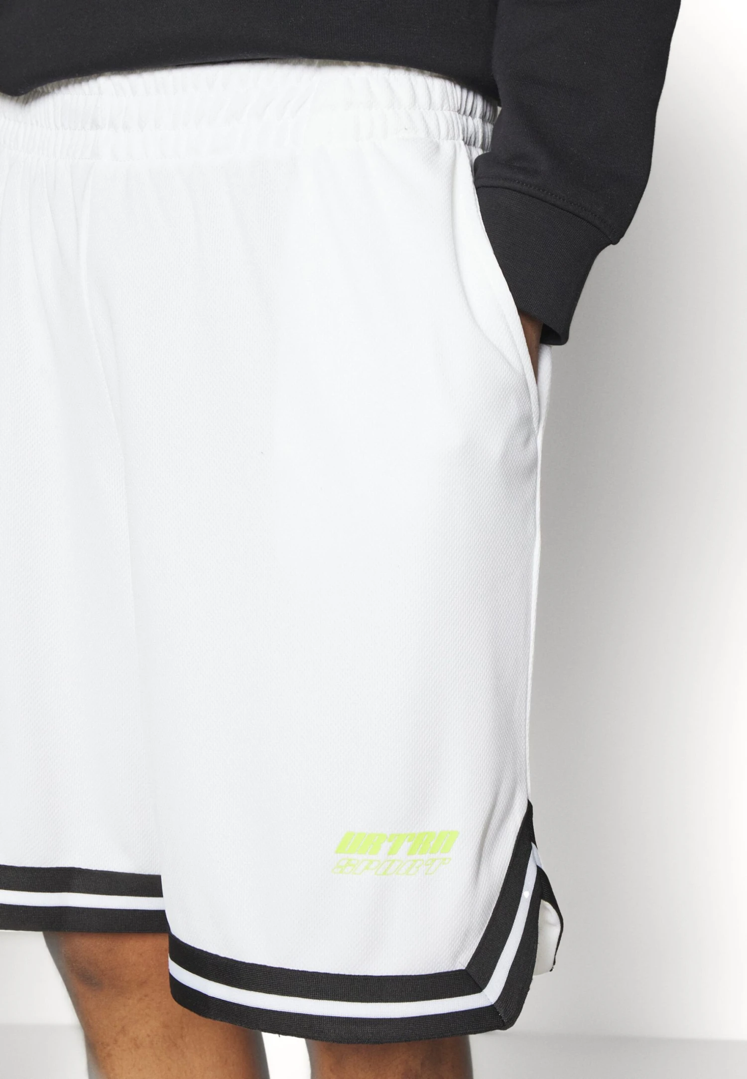 YOURTURN Unisex - Short - White 6 YOURTURN Unisex - Short - White – Image 6