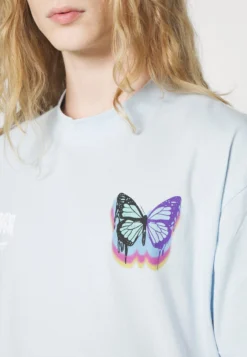 YOURTURN Unisex - T-Shirt Imprimé - Light Blue 11 YOURTURN Unisex - T-Shirt Imprimé - Light Blue -Yourturn Soldes Magasin 8a2a8ca3685f4818bfd7d0a09a846328 scaled