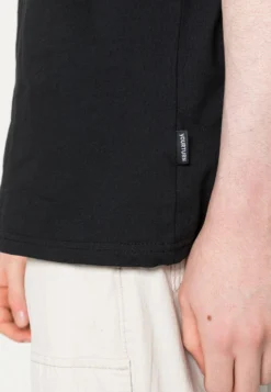 YOURTURN Graphic T-Shirt Beyond Unisex - T-Shirt Imprimé - Black 9 YOURTURN Graphic T-Shirt Beyond Unisex - T-Shirt Imprimé - Black -Yourturn Soldes Magasin 914acf9eb0cf4c74baa0b6ba0726356c scaled