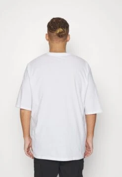 YOURTURN Unisex 3 Pack - T-Shirt Basique - White/Lilac/Black 17 YOURTURN Unisex 3 Pack - T-Shirt Basique - White/Lilac/Black -Yourturn Soldes Magasin a1a76bf9906b4a7da28a38512a08dc52 scaled