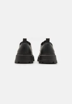 YOURTURN Unisex - Derbies - Black -Yourturn Soldes Magasin aaae83047a954d1aab81392769433db6 scaled