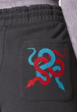 YOURTURN Graphic - Short - Dark Grey 11 YOURTURN Graphic - Short - Dark Grey -Yourturn Soldes Magasin acd6e72f079d41fb83f86eb6aff90d47 scaled