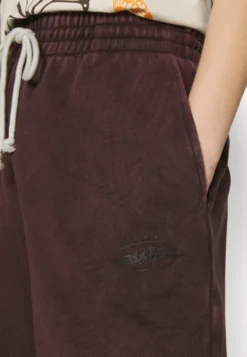 YOURTURN Unisex - Short - Dark Brown -Yourturn Soldes Magasin b45a324dceb84e5ca47e6d5bf2c33d3b scaled