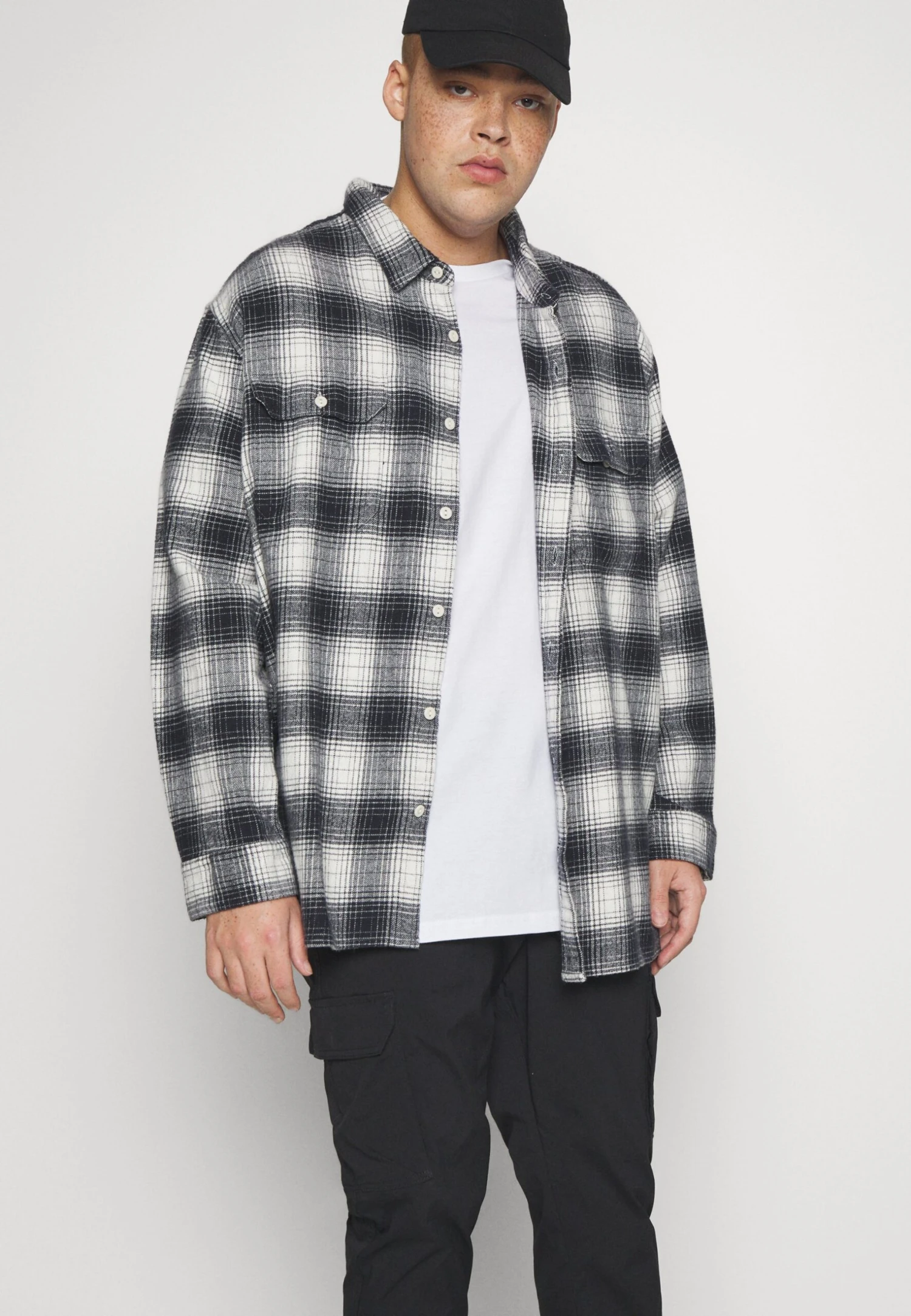 YOURTURN Unisex 3 Pack - T-Shirt Basique - White/Lilac/Black 8 YOURTURN Unisex 3 Pack - T-Shirt Basique - White/Lilac/Black – Image 8