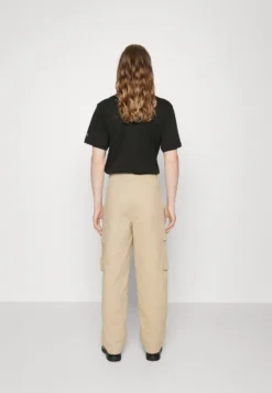 YOURTURN Unisex - Pantalon Cargo - Tan -Yourturn Soldes Magasin c53ea6b08b5f45d6bca3e6b2512f614c scaled