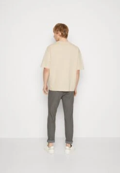 YOURTURN Graphic Tee Unisex - T-Shirt Imprimé - Beige -Yourturn Soldes Magasin c8293563e1094145a512e4cf53ccff3c scaled