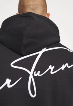 YOURTURN Bold Script Hoodie Unisex - Sweatshirt - Black -Yourturn Soldes Magasin c96b8a60d5f7423b855ed3bfc843f0e2 scaled