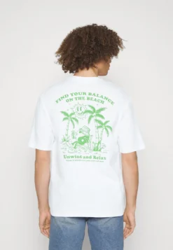 YOURTURN Unisex - T-Shirt Imprimé - White 7 YOURTURN Unisex - T-Shirt Imprimé - White -Yourturn Soldes Magasin d4f784b72b1a4d159e8df247150d3f79 scaled