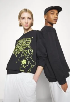YOURTURN Care Bears Unisex - Sweatshirt - Black -Yourturn Soldes Magasin e33887706bac4586bf2c53e1397e0537 scaled