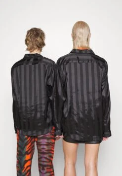 YOURTURN Festive Unisex - Chemise - Black -Yourturn Soldes Magasin ef352a5422ce41469c917bae0ac296a7 scaled