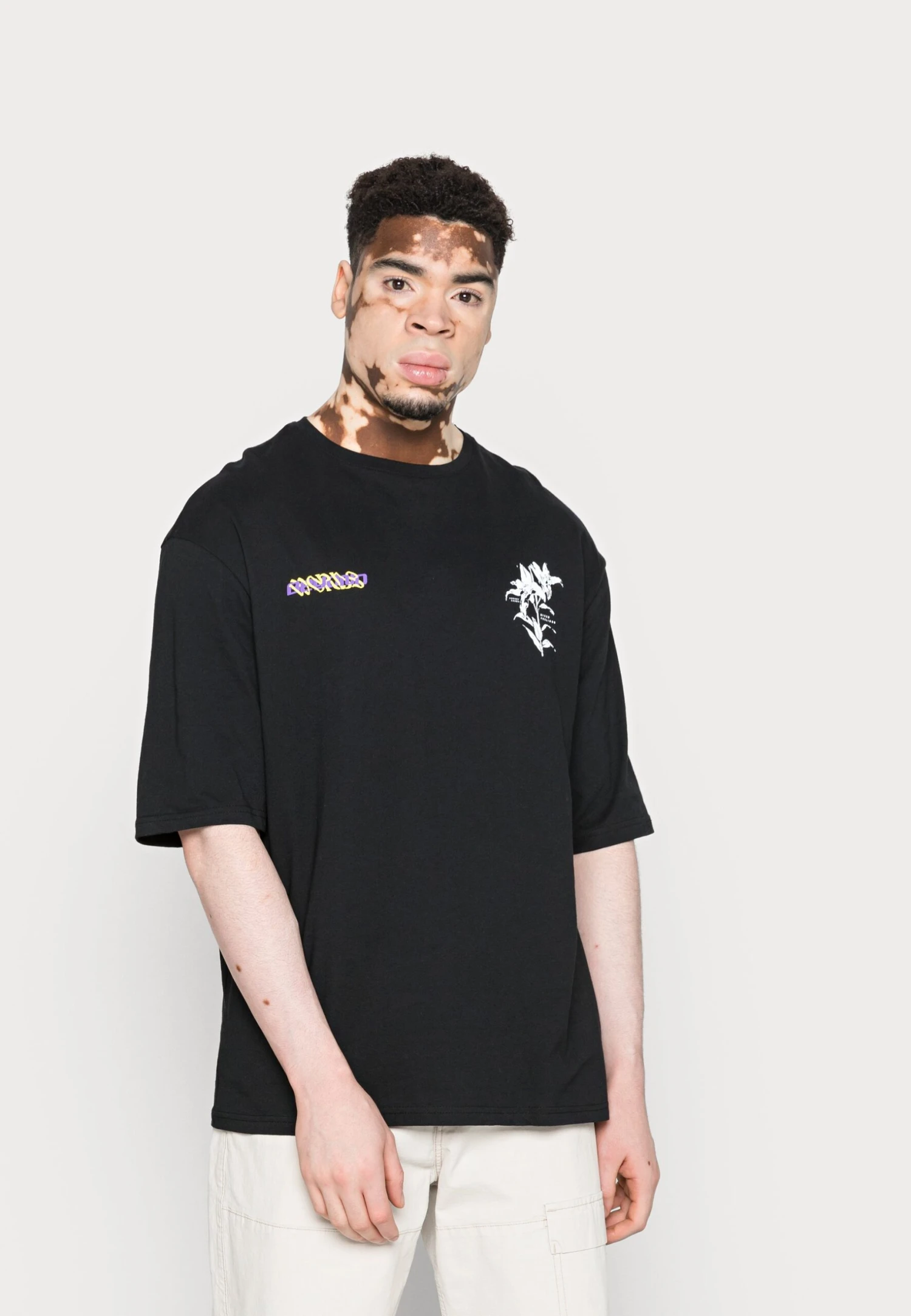 YOURTURN Graphic T-Shirt Beyond Unisex - T-Shirt Imprimé - Black 3 YOURTURN Graphic T-Shirt Beyond Unisex - T-Shirt Imprimé - Black – Image 3